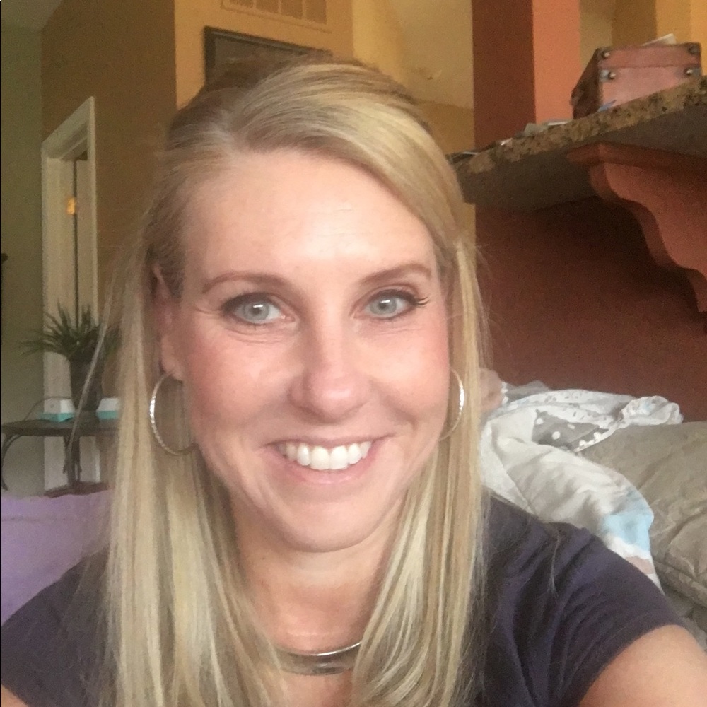 Meet your Posher, Jennifer